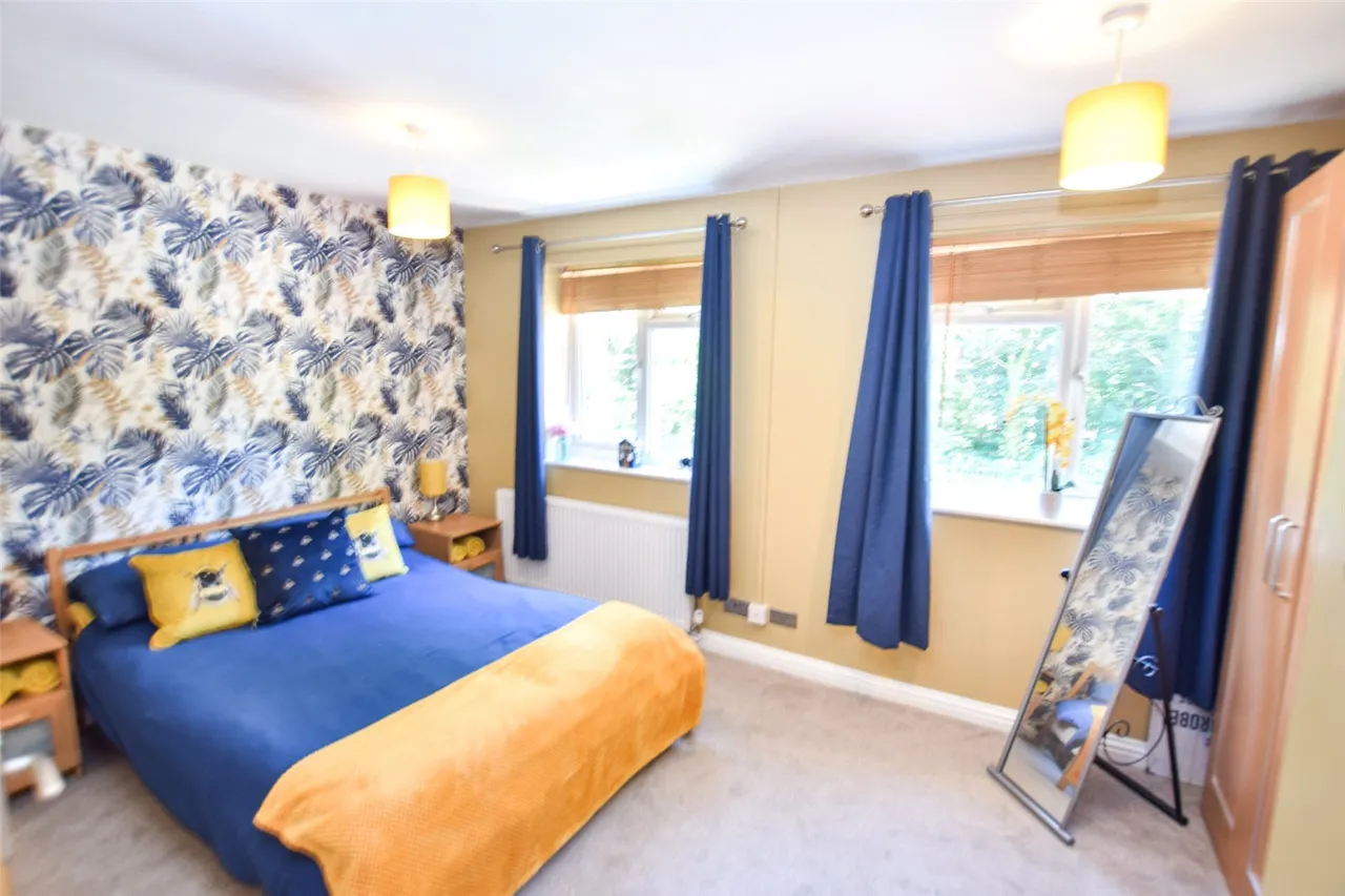 Sandy Lane, Farnborough, Hampshire, GU14 9LA, photo 11