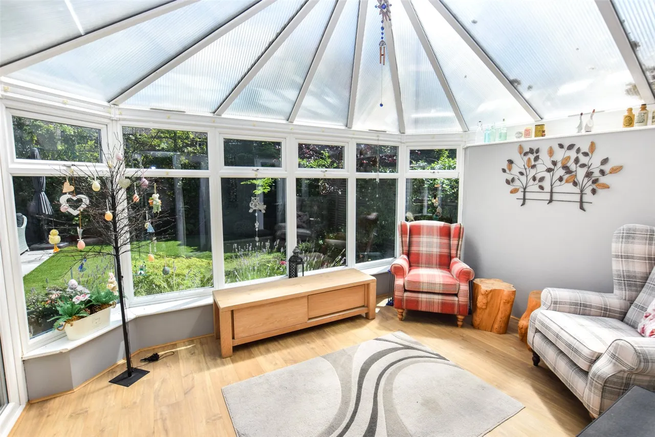 Sandy Lane, Farnborough, Hampshire, GU14 9LA, photo 4