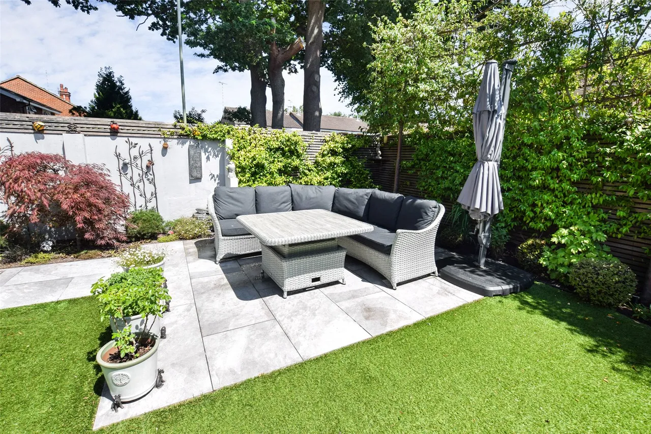 Sandy Lane, Farnborough, Hampshire, GU14 9LA, photo 19