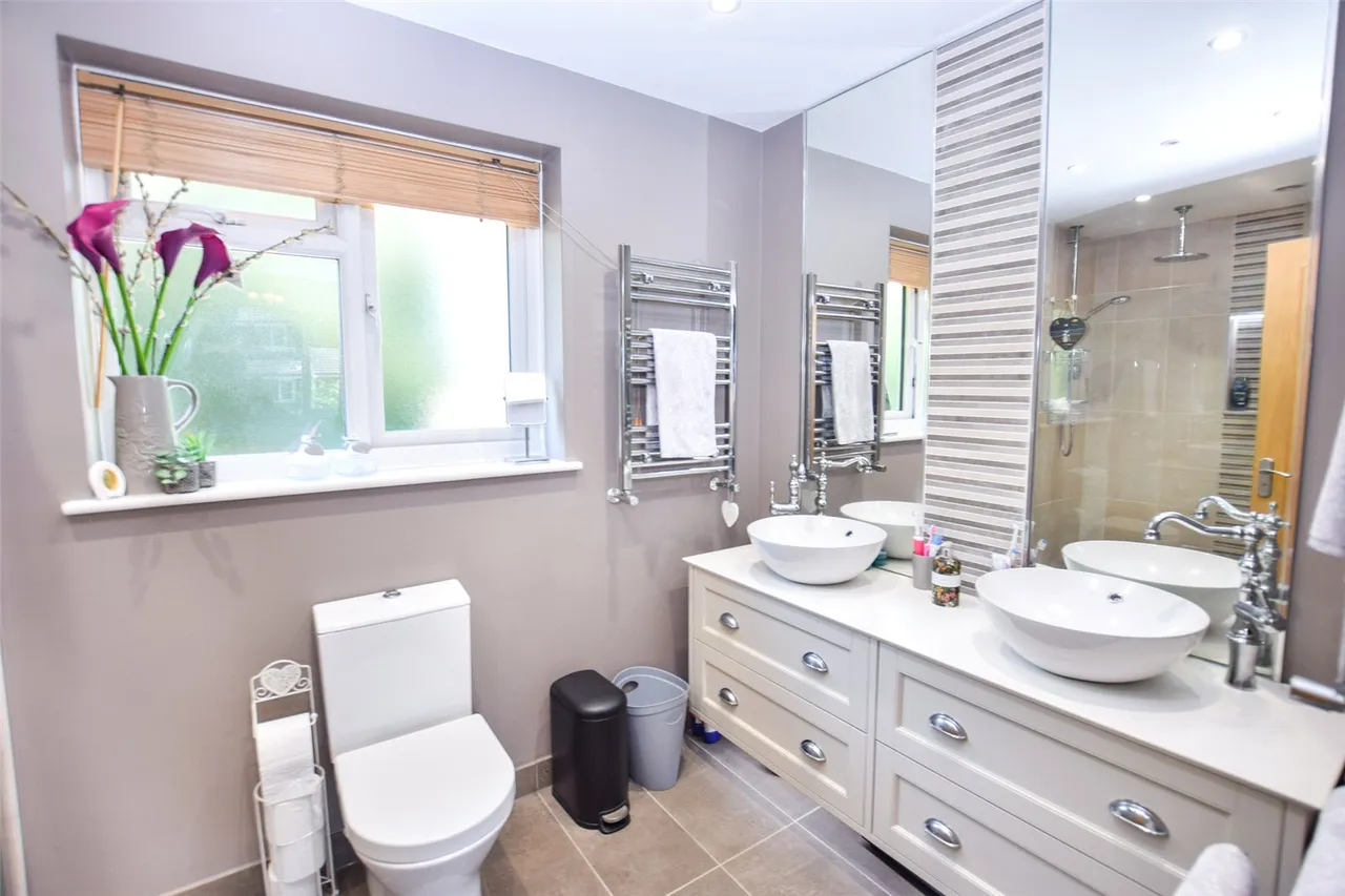 Sandy Lane, Farnborough, Hampshire, GU14 9LA, photo 10
