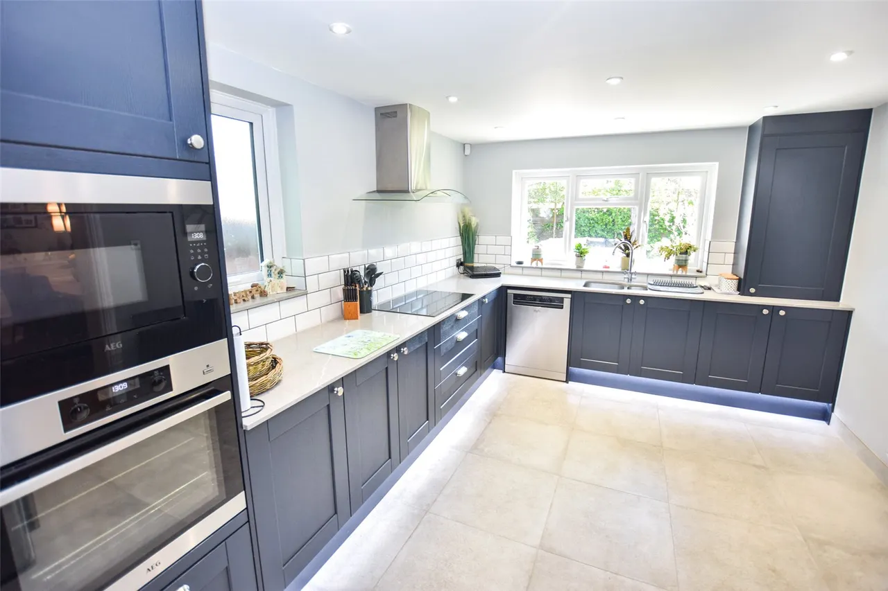 Sandy Lane, Farnborough, Hampshire, GU14 9LA, photo 17