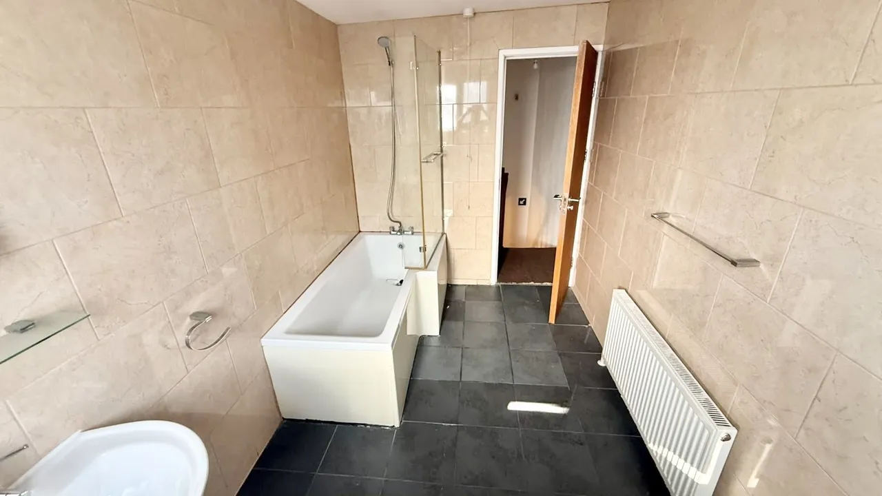 Heeley Road, B29, photo 7