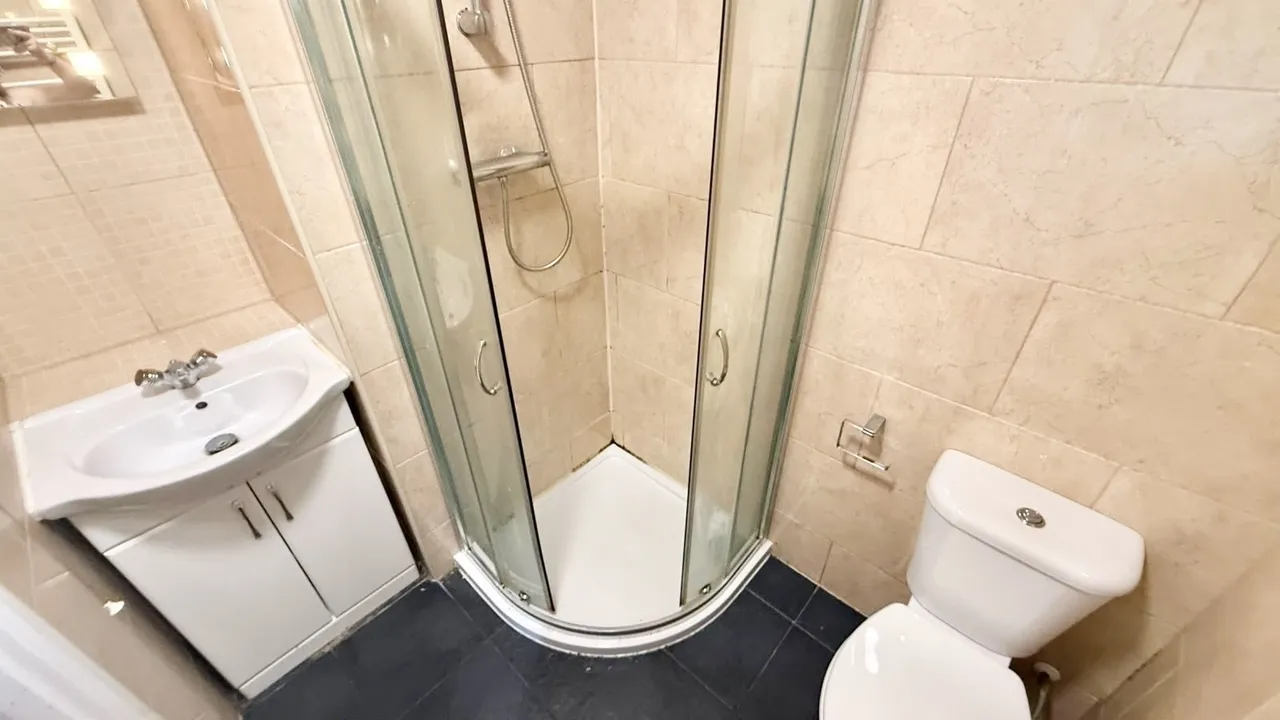 Heeley Road, B29, photo 9