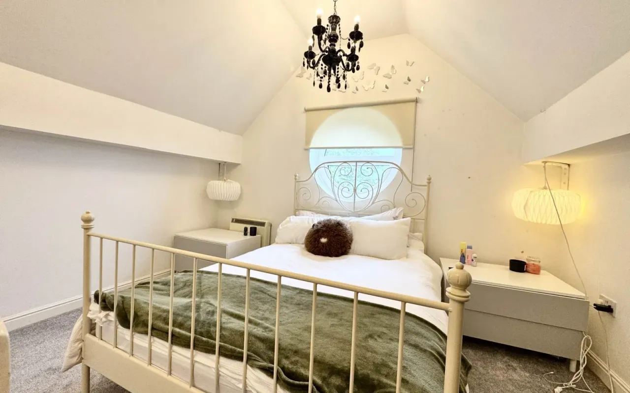 Cowley Court, Cowley Hill Lane, St He..., photo 8