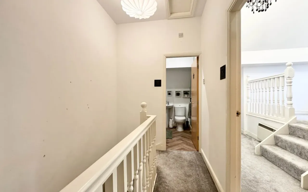 Cowley Court, Cowley Hill Lane, St He..., photo 11