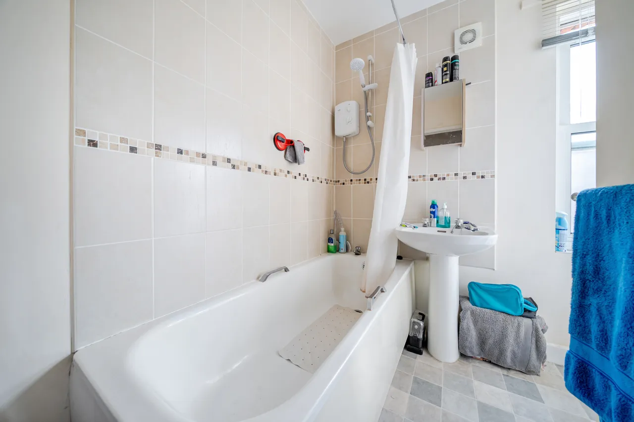 High Street, Kings Stanley, GL10, photo 9