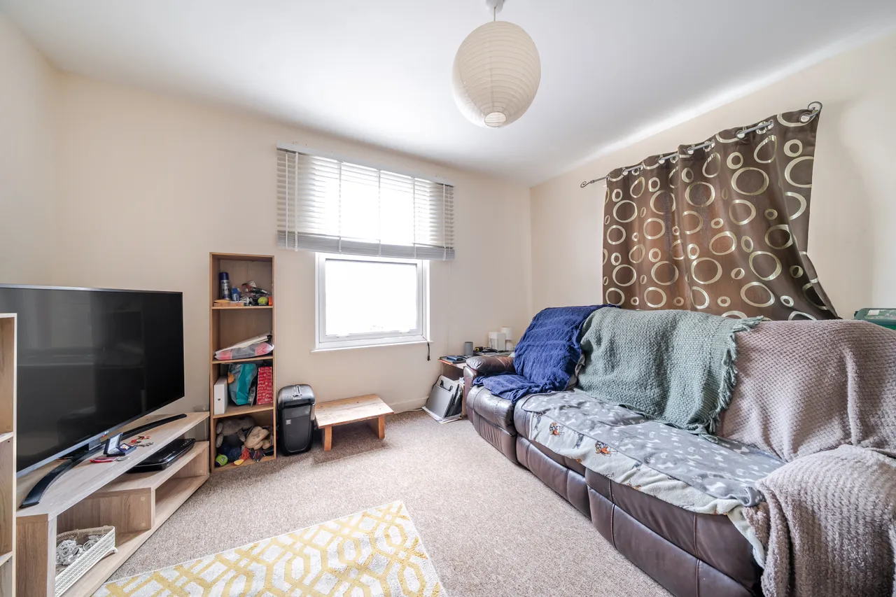 High Street, Kings Stanley, GL10, photo 6