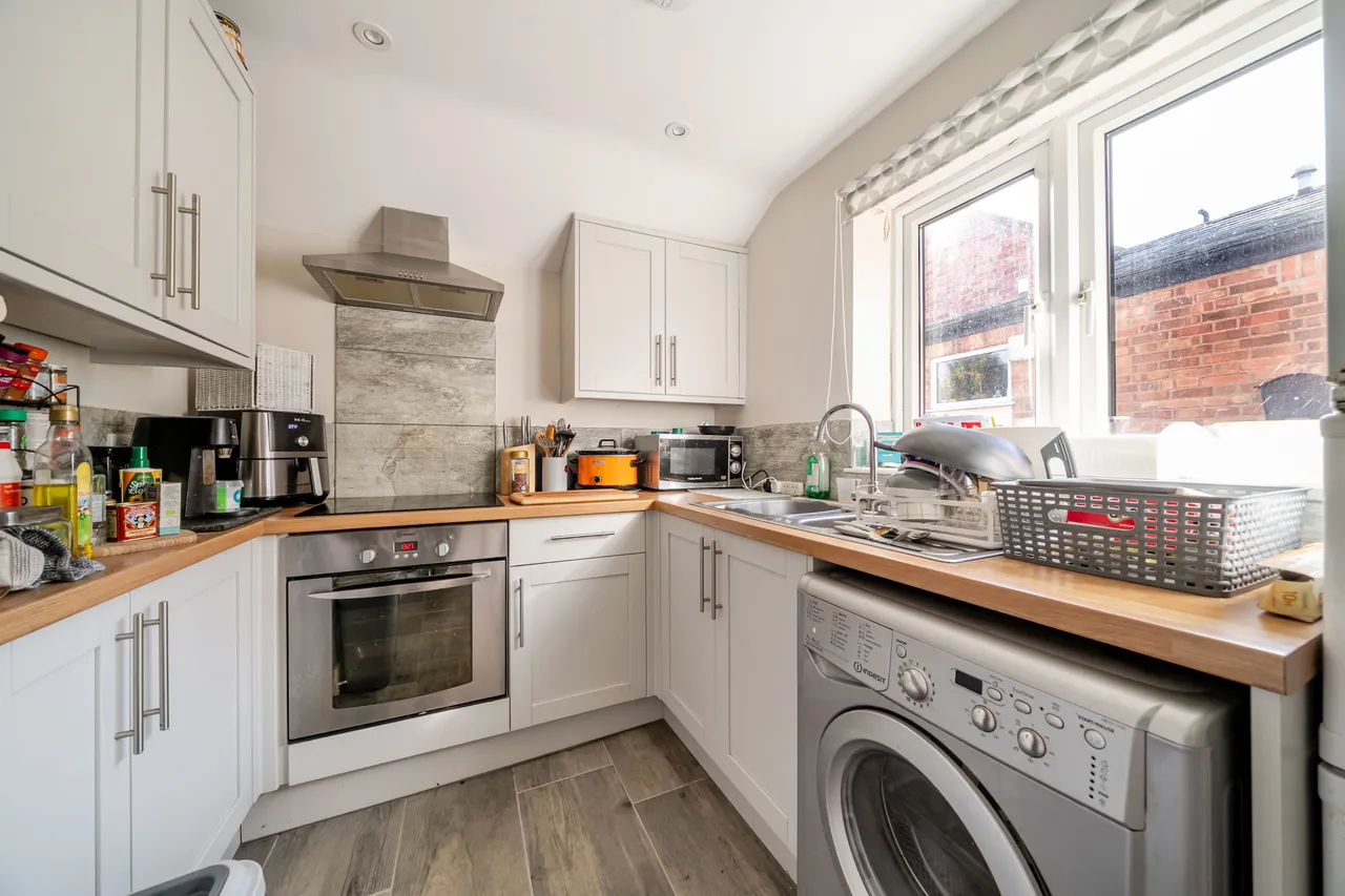 High Street, Kings Stanley, GL10, photo 2