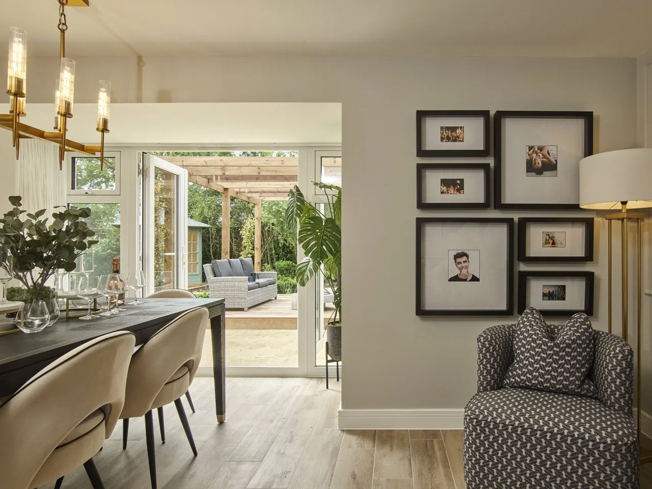 King George's Vale, Coronation Avenue, Cuffley, Hertfordshire, EN6 4FH, photo 5