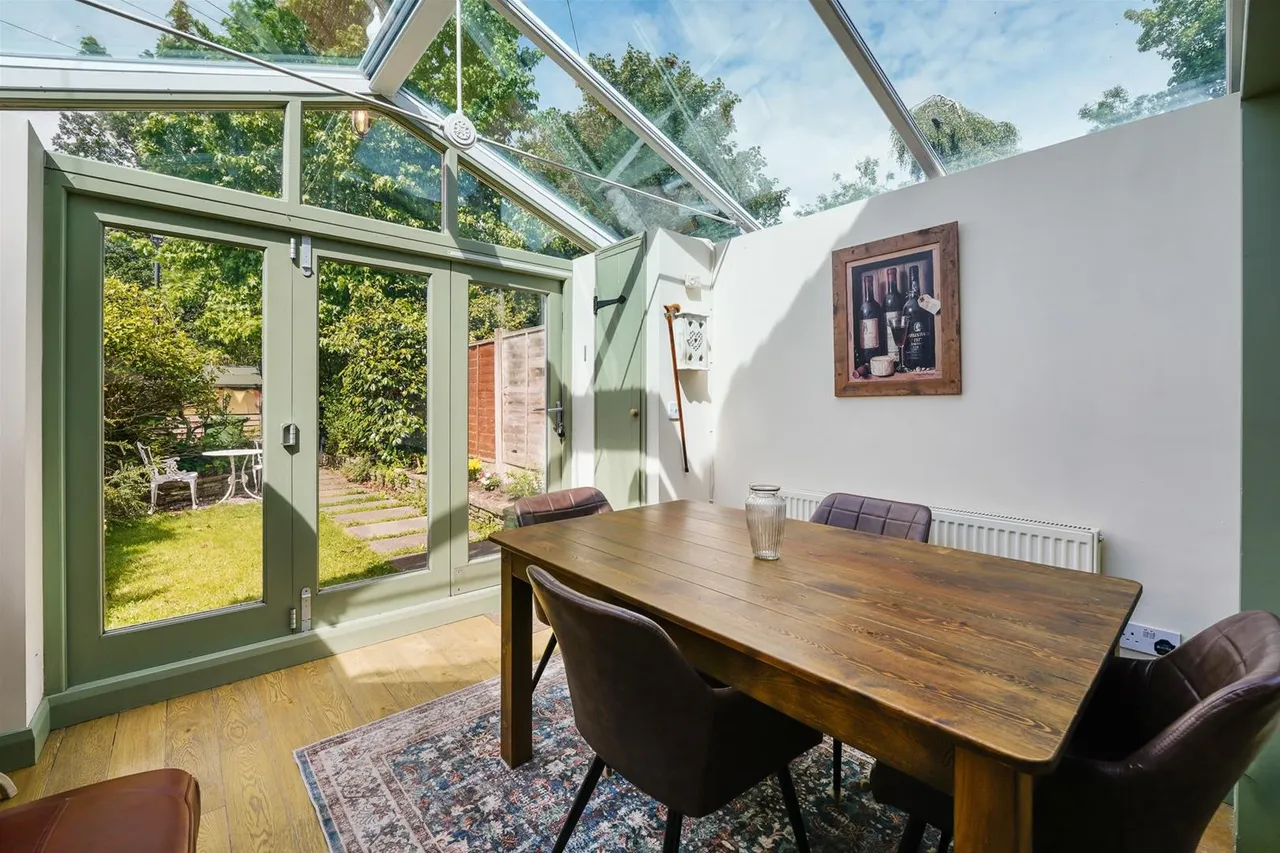 Pearl Street, Prestbury, photo 9