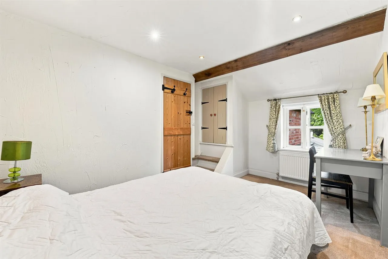 Pearl Street, Prestbury, photo 11