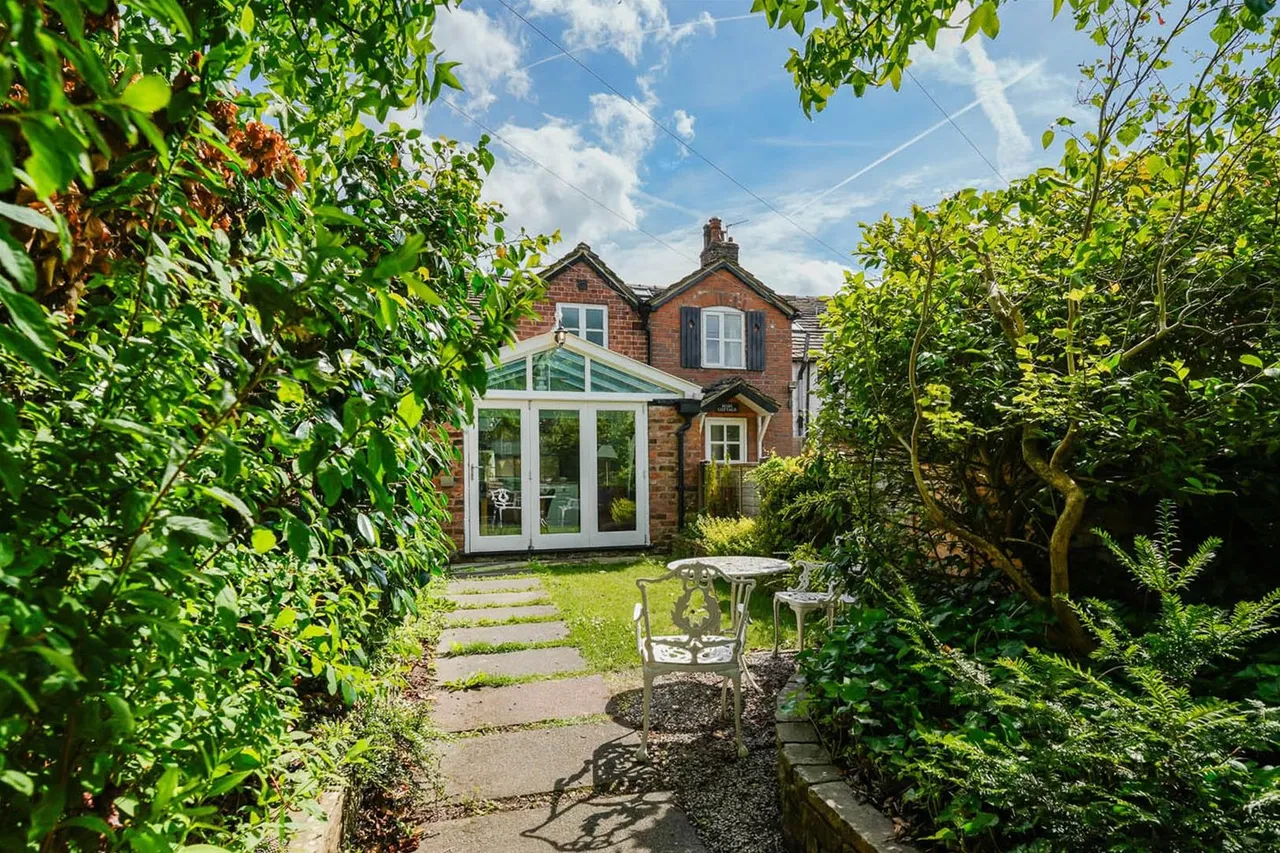 Pearl Street, Prestbury, photo 5