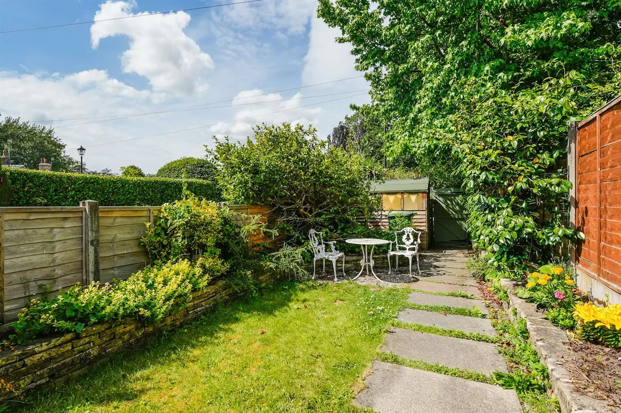Pearl Street, Prestbury, photo 18