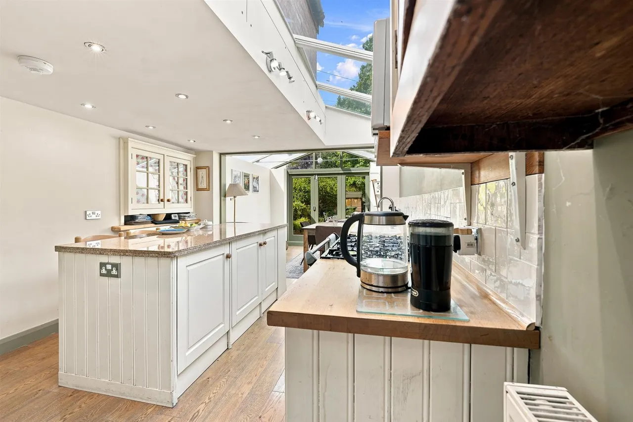 Pearl Street, Prestbury, photo 8