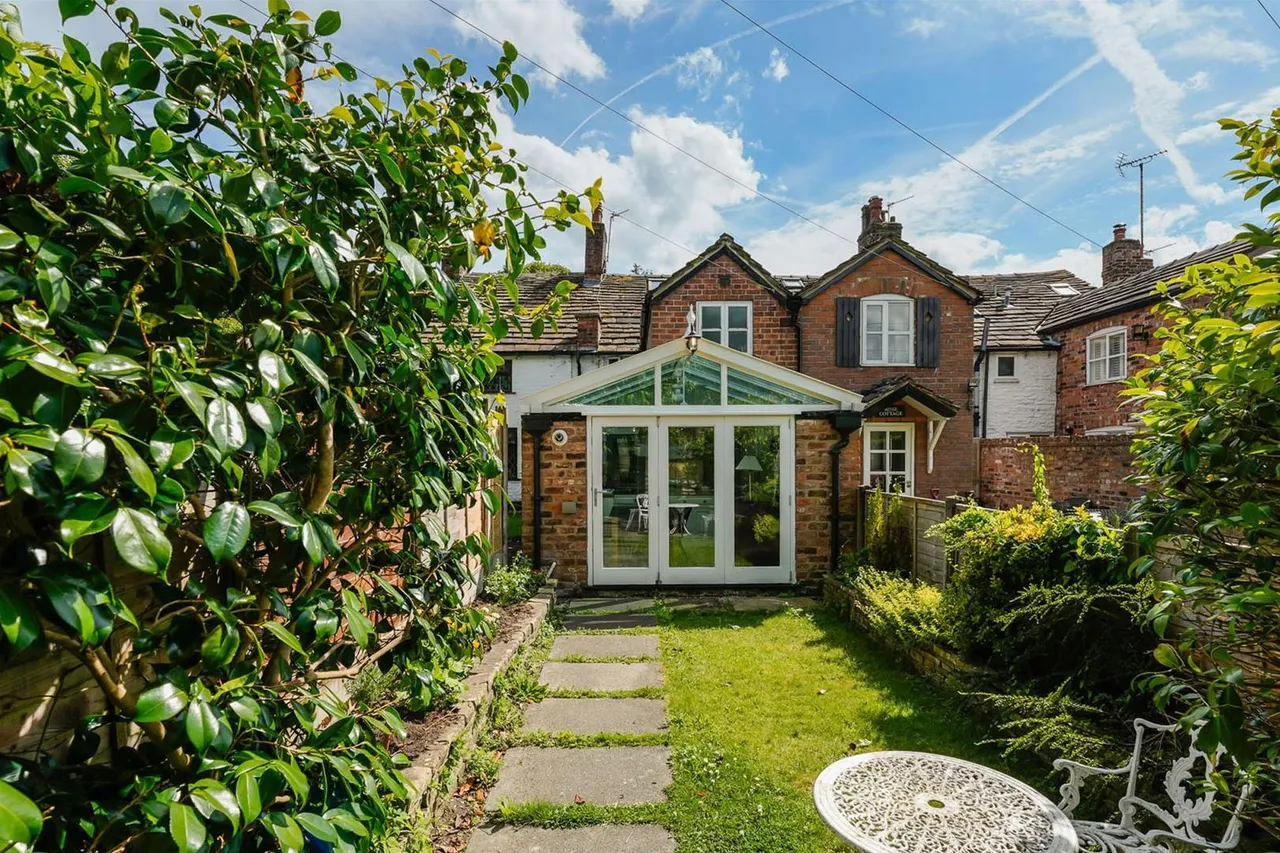 Pearl Street, Prestbury, photo 19