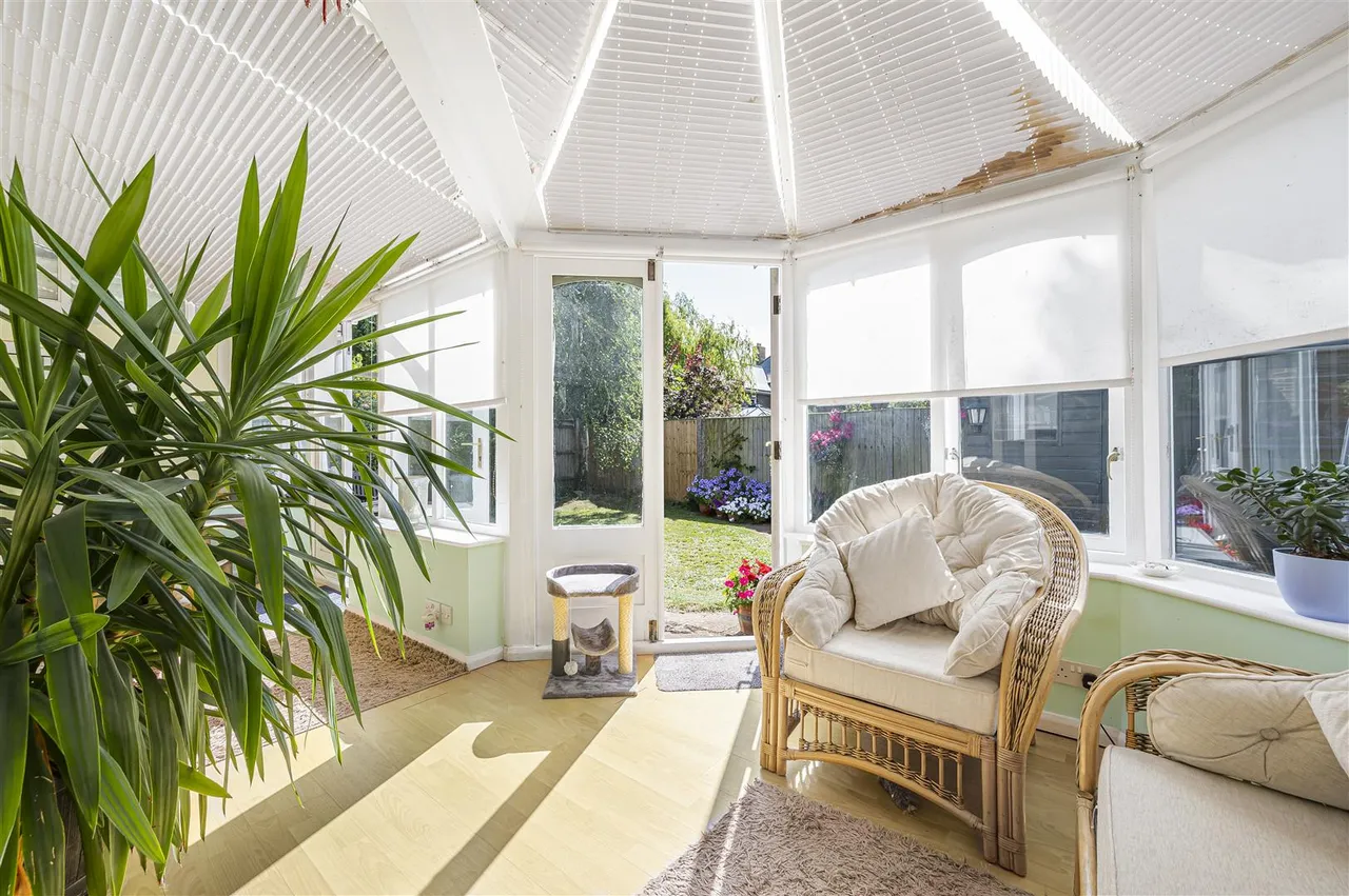 Grove Road, Seaford, photo 19