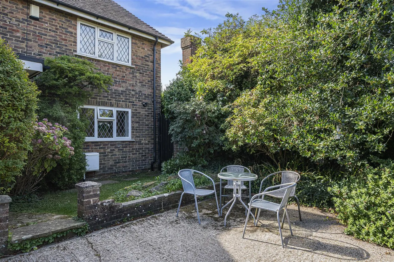 Grove Road, Seaford, photo 26