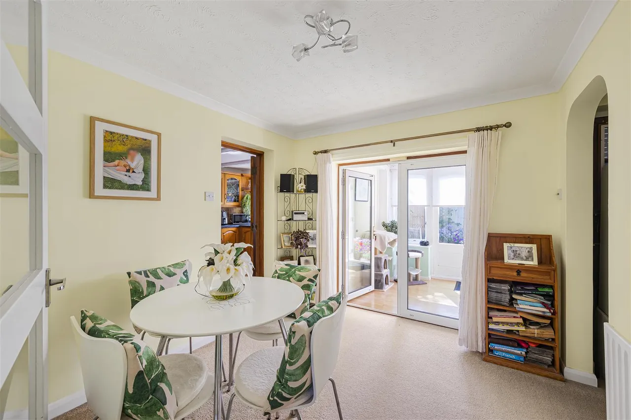 Grove Road, Seaford, photo 6