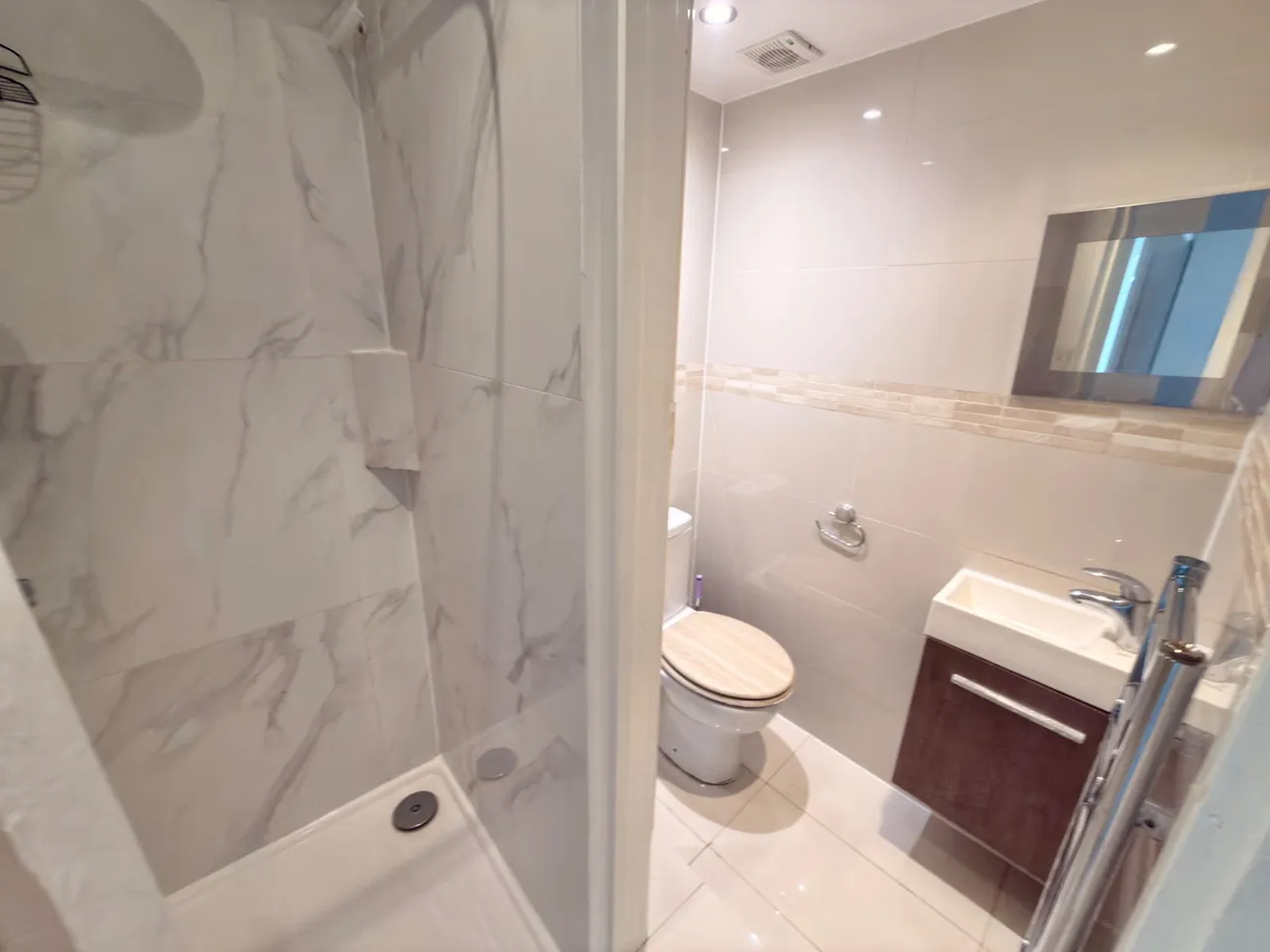Derwent Crescent, Stanmore, HA7, photo 6