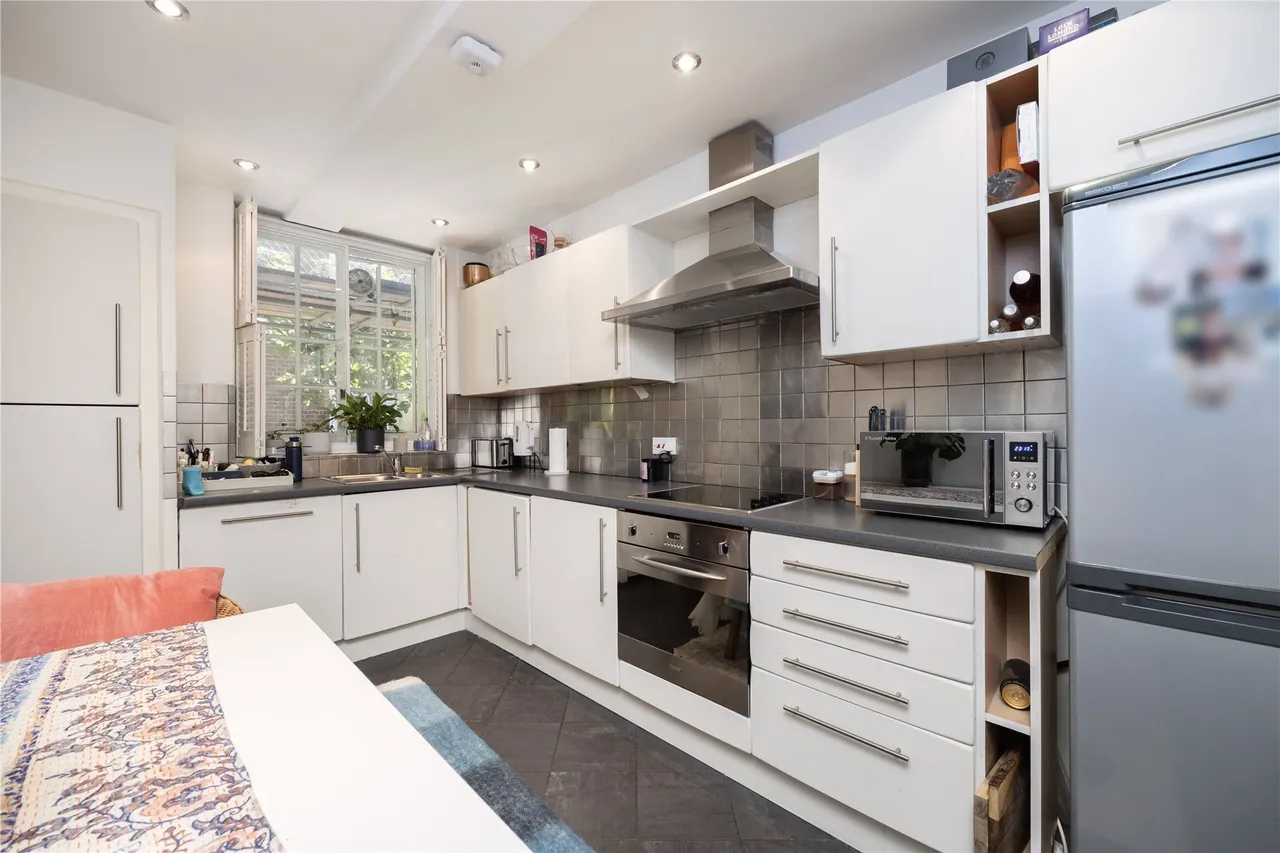 Swan Court, Chelsea Manor Street, Chelsea, SW3, photo 4