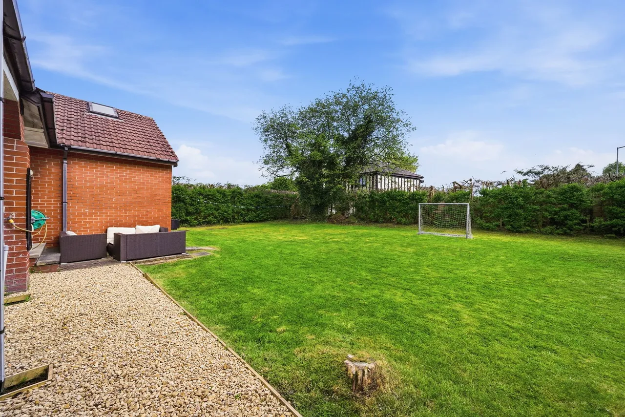 Whalley Road, Great Harwood, BB6, photo 49