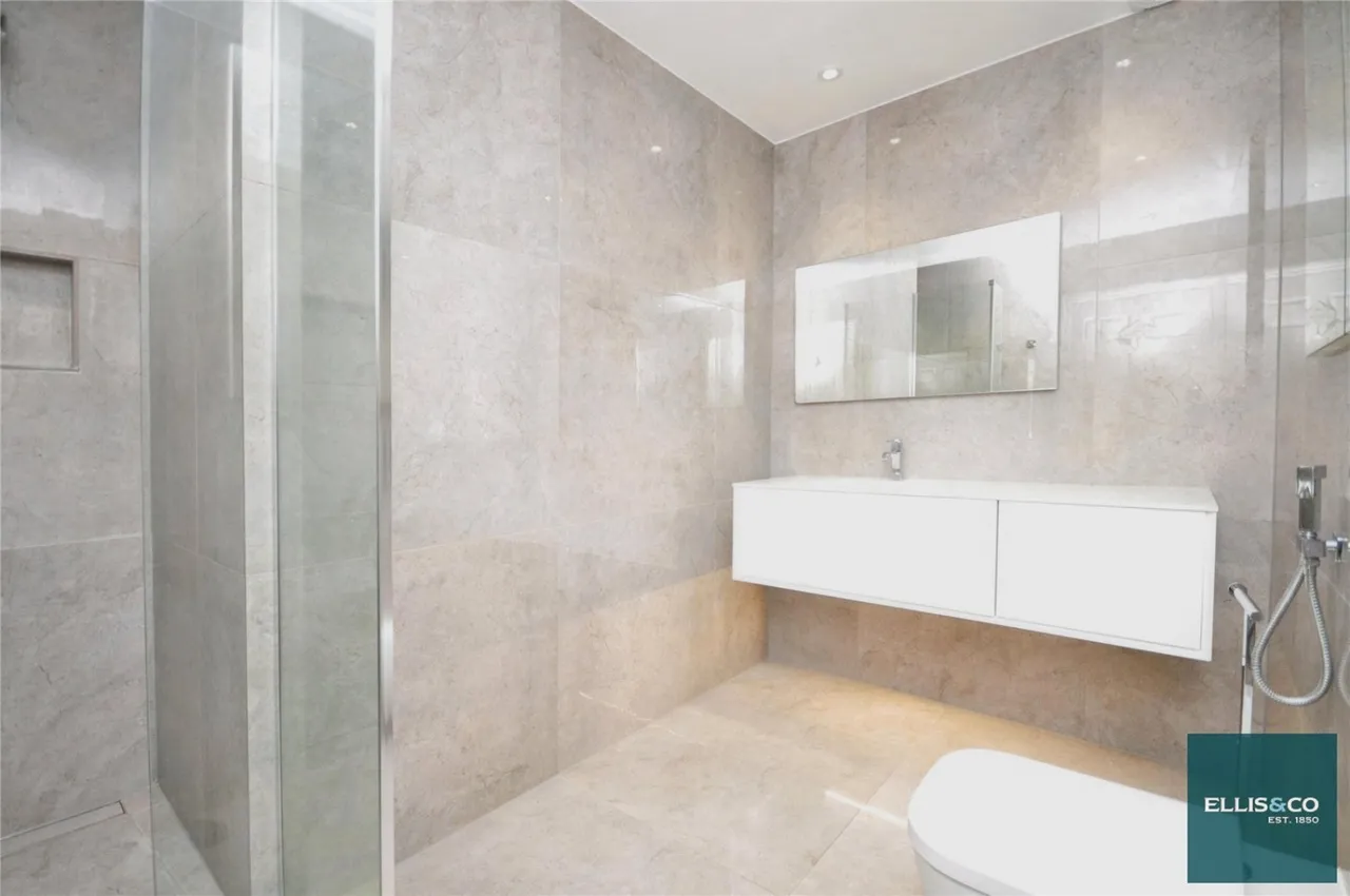 Hendon Lane, Finchley, N3, photo 8
