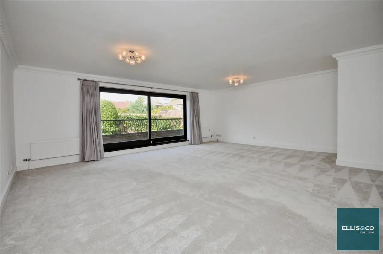 Hendon Lane, Finchley, N3, photo 2