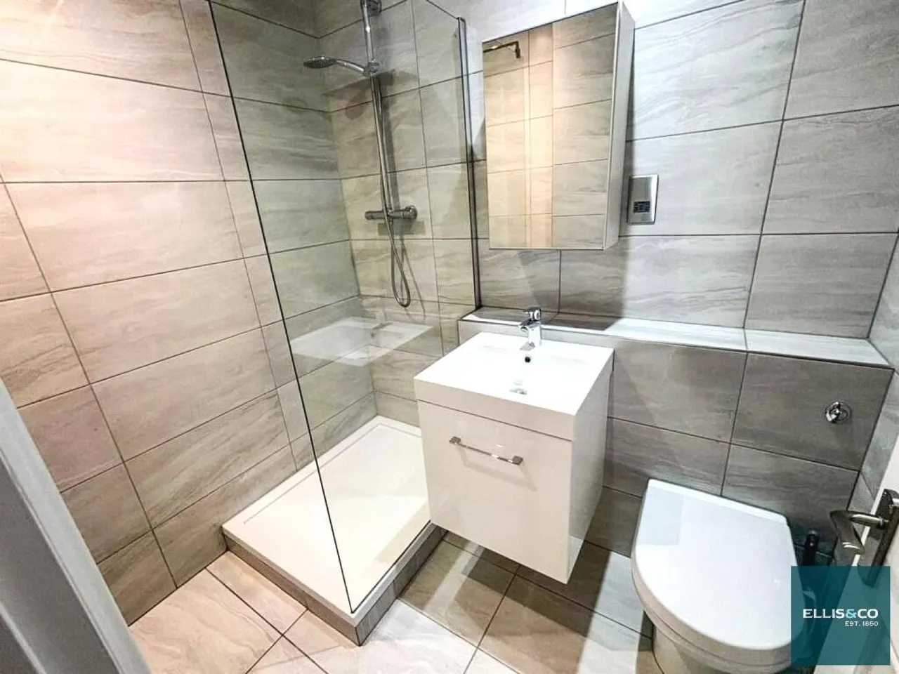 Hendon Lane, Finchley, N3, photo 15