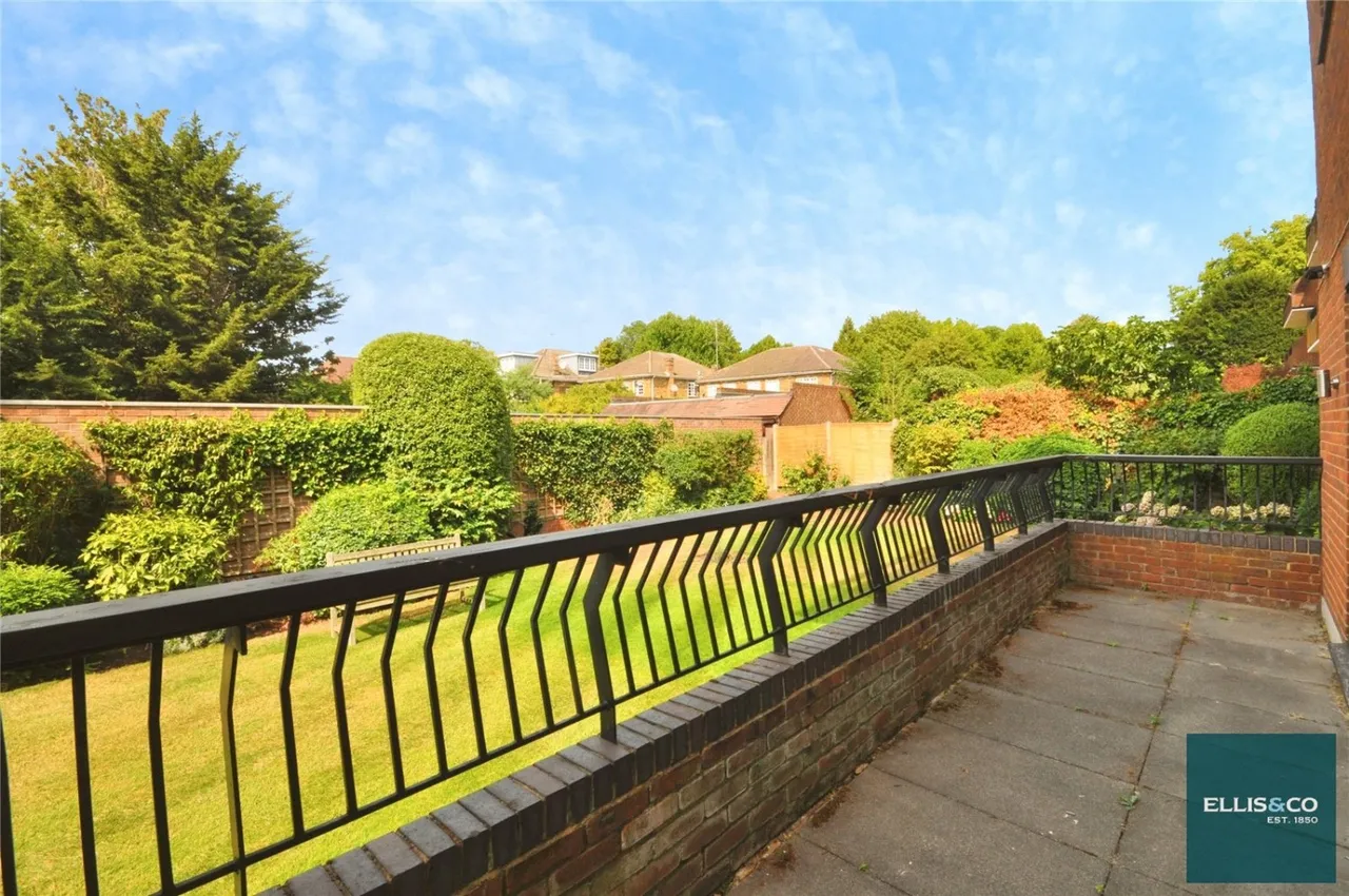 Hendon Lane, Finchley, N3, photo 3