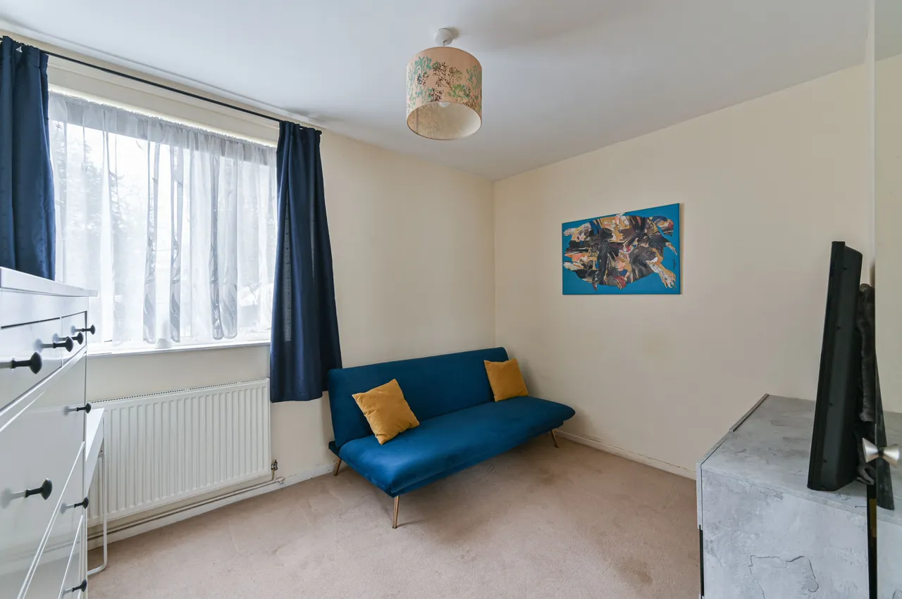 31 Scrutton Close, London, photo 8