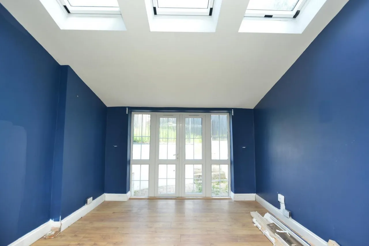Downend Road, Kingswood, Bristol BS15 1SP, photo 2