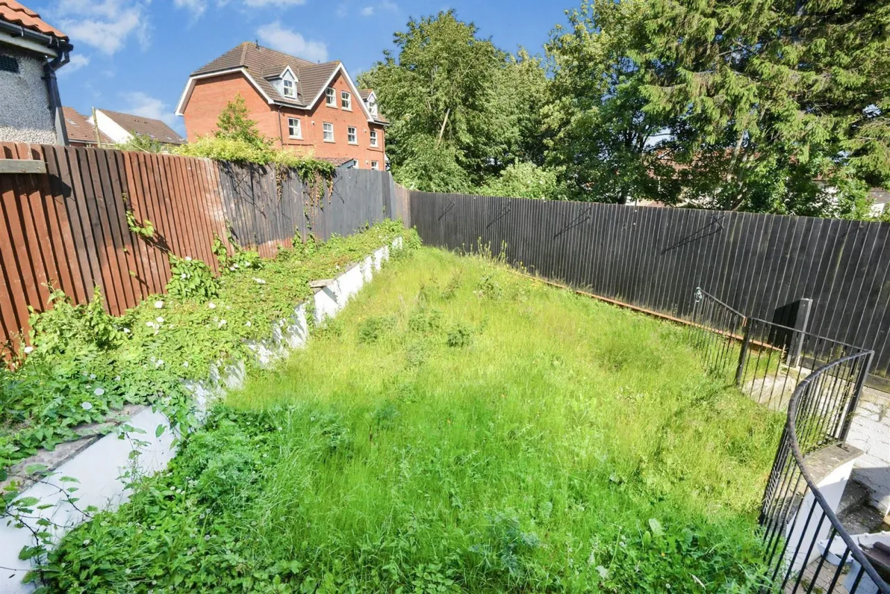 Downend Road, Kingswood, Bristol BS15 1SP, photo 10