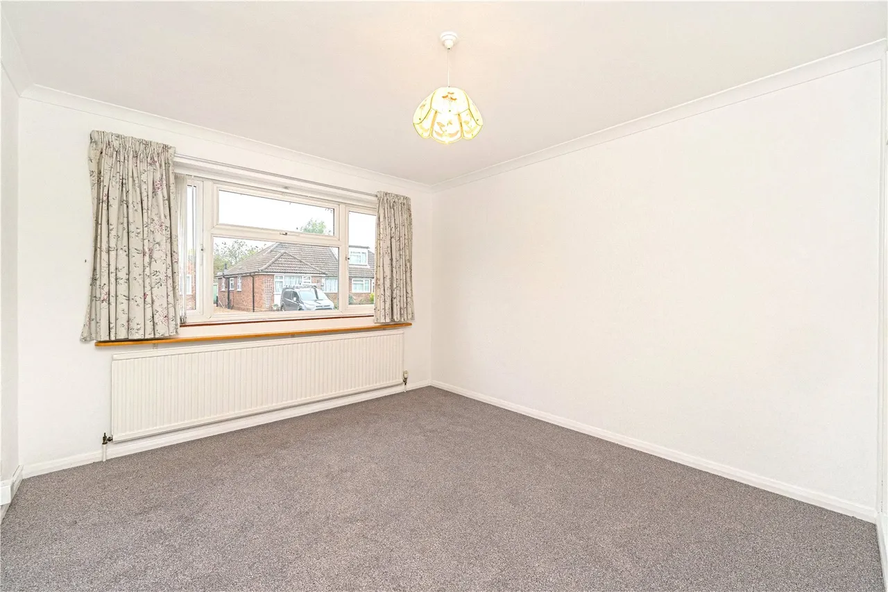 Weymead Close, Chertsey, KT16 8PG, photo 6