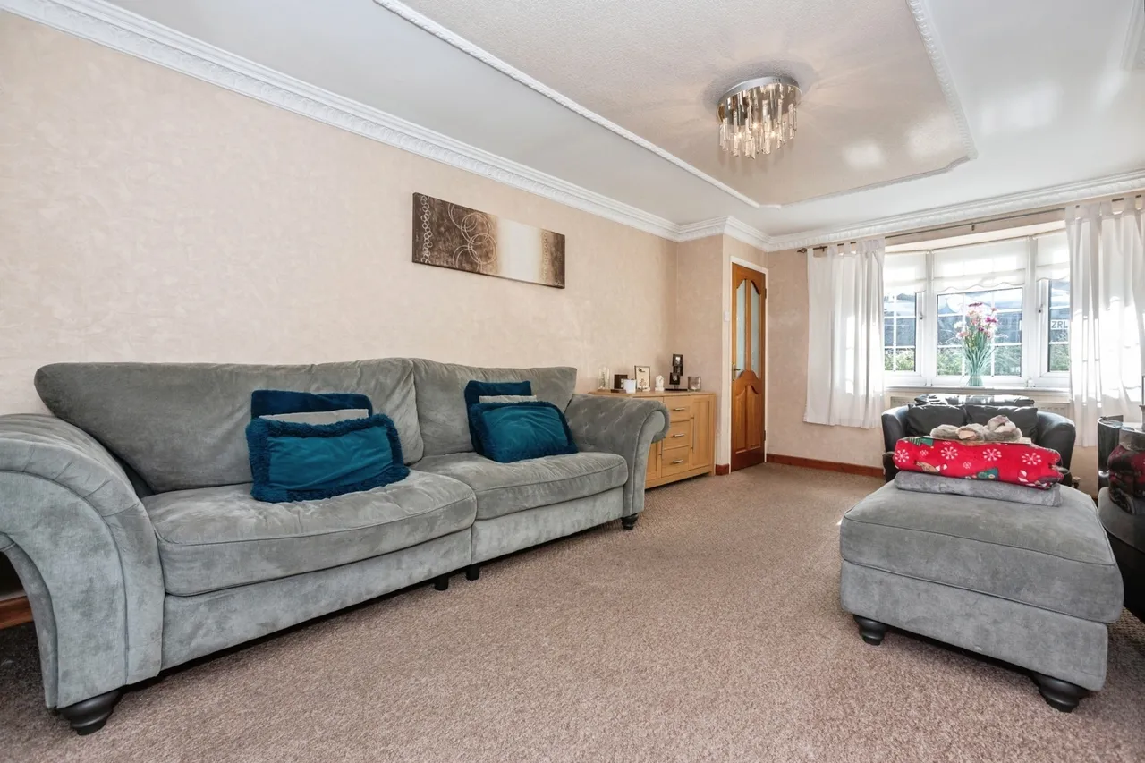St. Hildas Way, Gravesend, DA12, photo 3