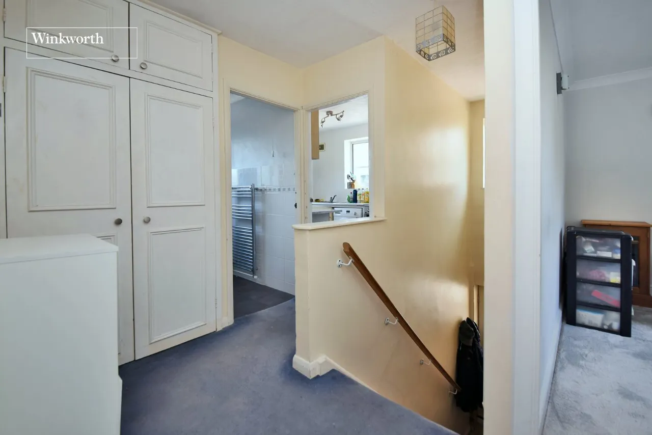 Ardrossan Gardens, Worcester Park, Surrey, KT4, photo 7