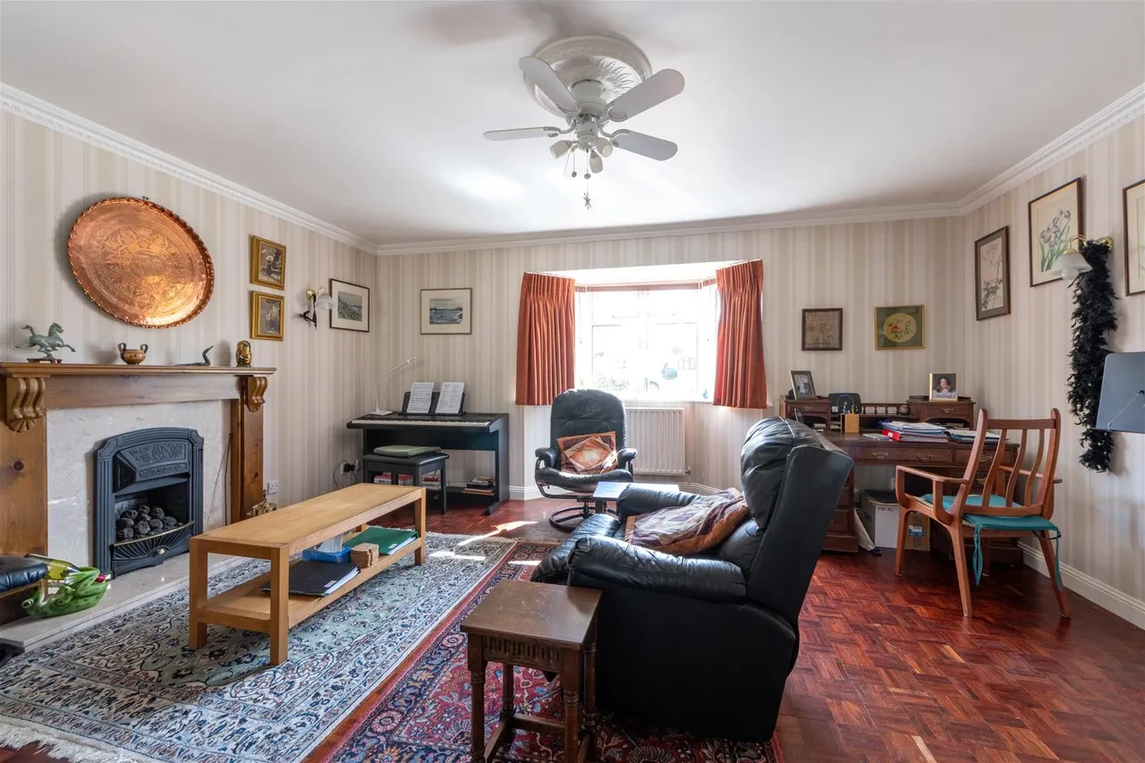 Dinhay Marnhull, Sturminster Newton DT10 1LS, photo 21