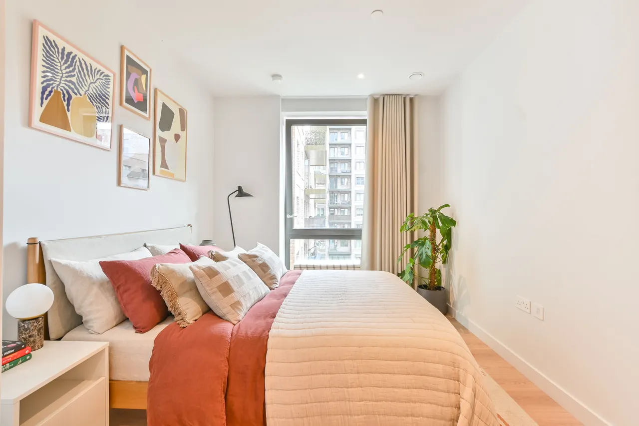 Apartment A-805, The Maple, 10 Aviator Drive, London, photo 9