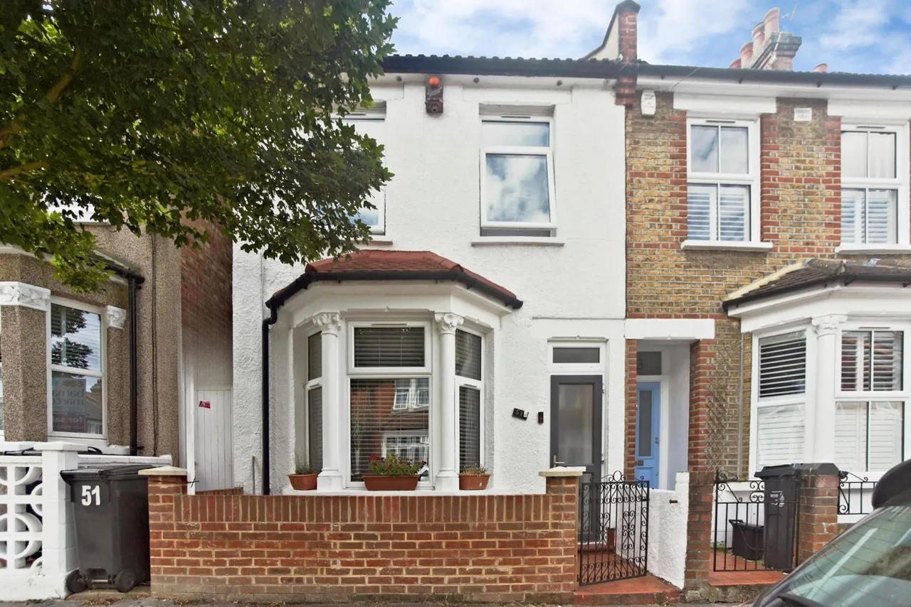 4 bed house for sale, Addiscombe Court Road, Croydon, CR0
