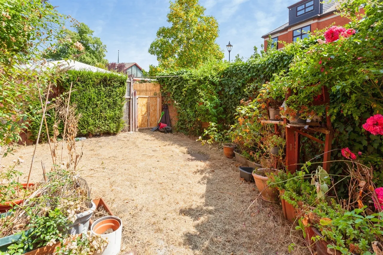 Rye Court, Slough, SL1, photo 9