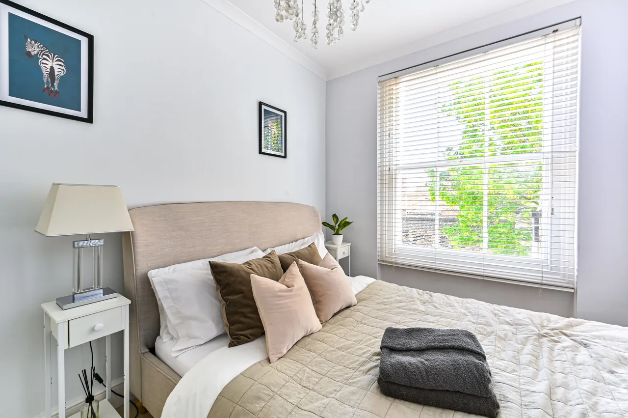 Flat 6, 19 Redcliffe Gardens, London, photo 5