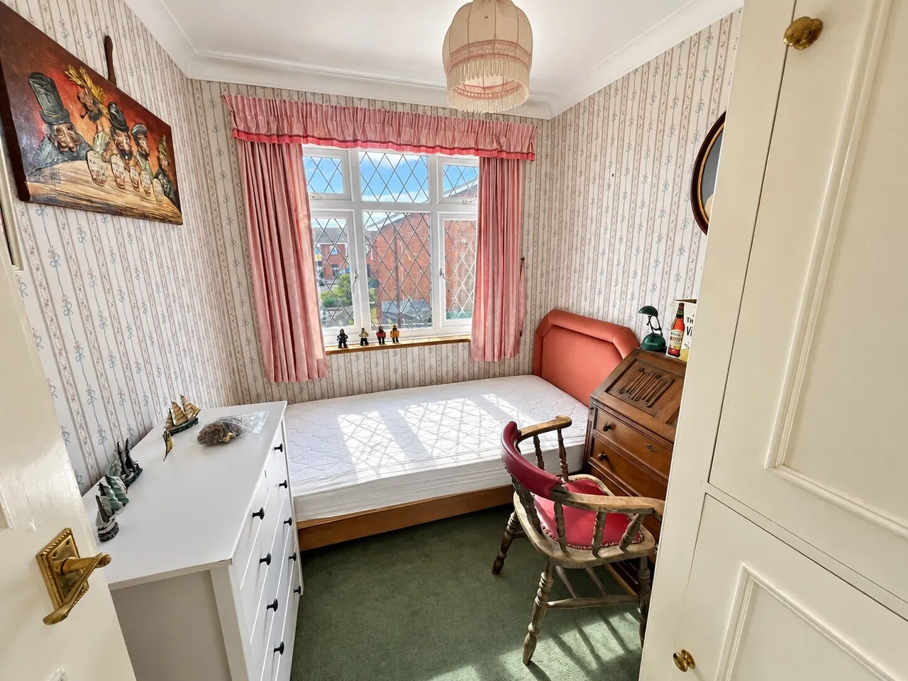 Waterloo Road, Gosport, photo 10