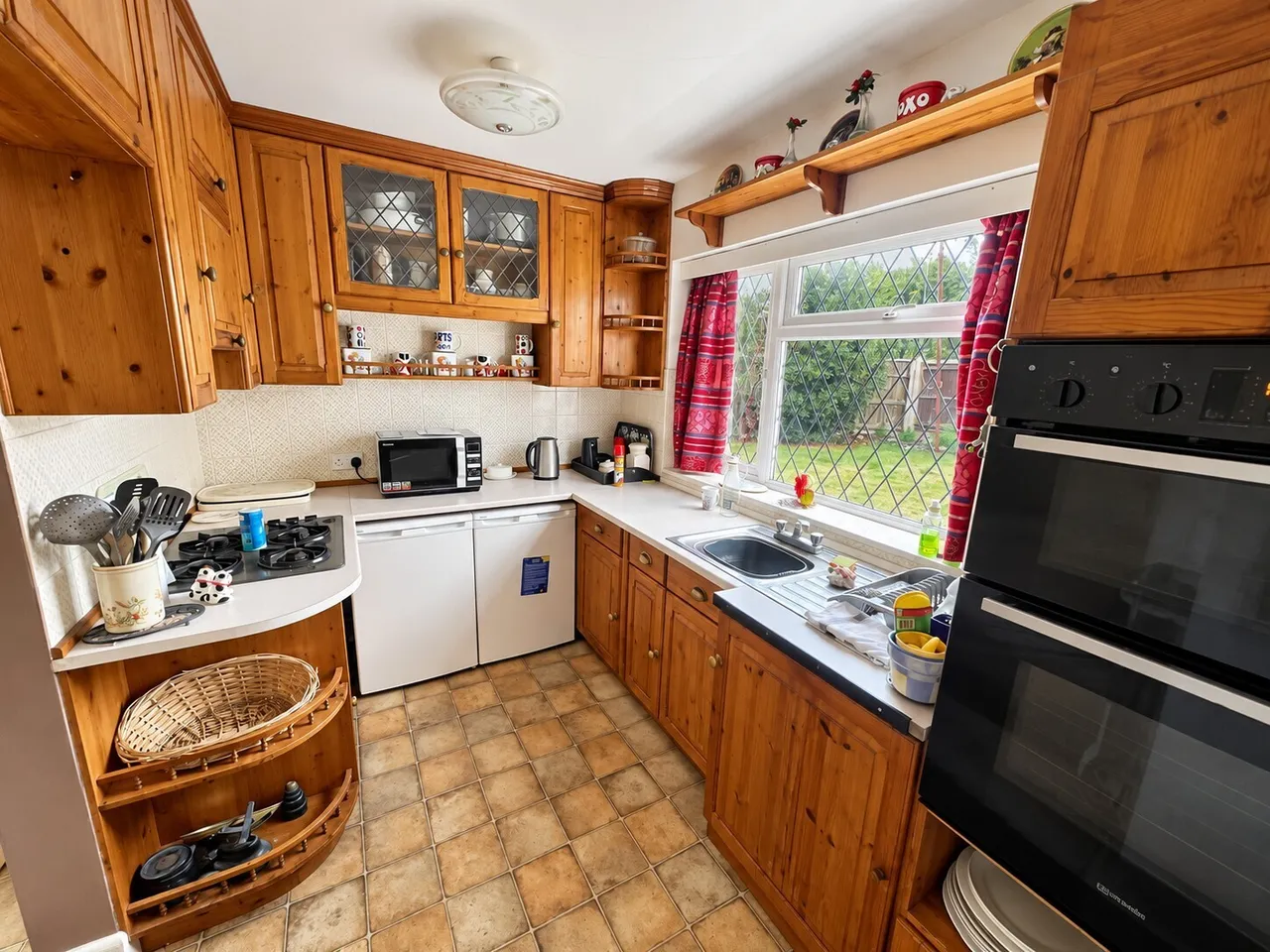 Waterloo Road, Gosport, photo 6