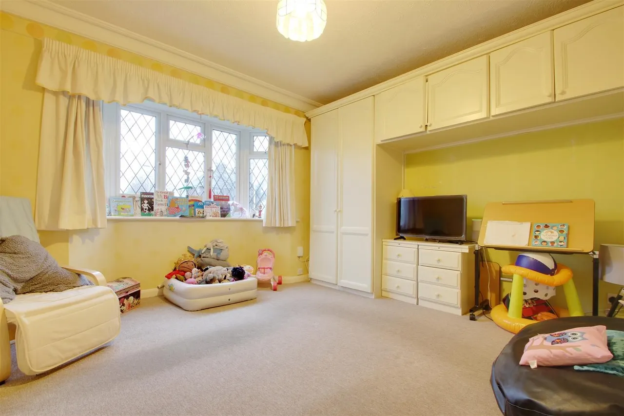 Parklands Avenue, Goring-By-Sea, Worthing, photo 3
