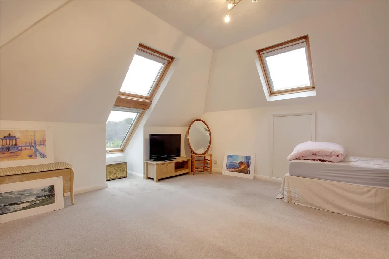 Parklands Avenue, Goring-By-Sea, Worthing, photo 8