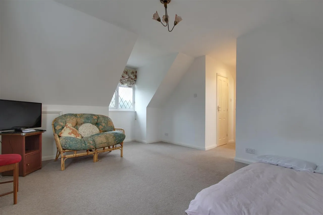 Parklands Avenue, Goring-By-Sea, Worthing, photo 17