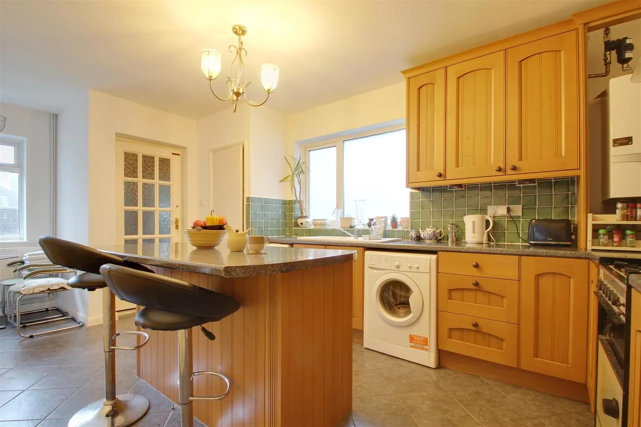 Parklands Avenue, Goring-By-Sea, Worthing, photo 11