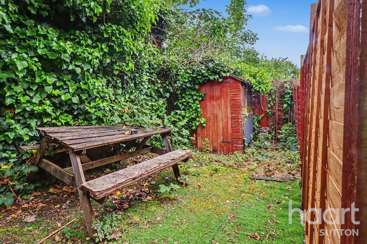 York Close, Morden, SM4, photo 5