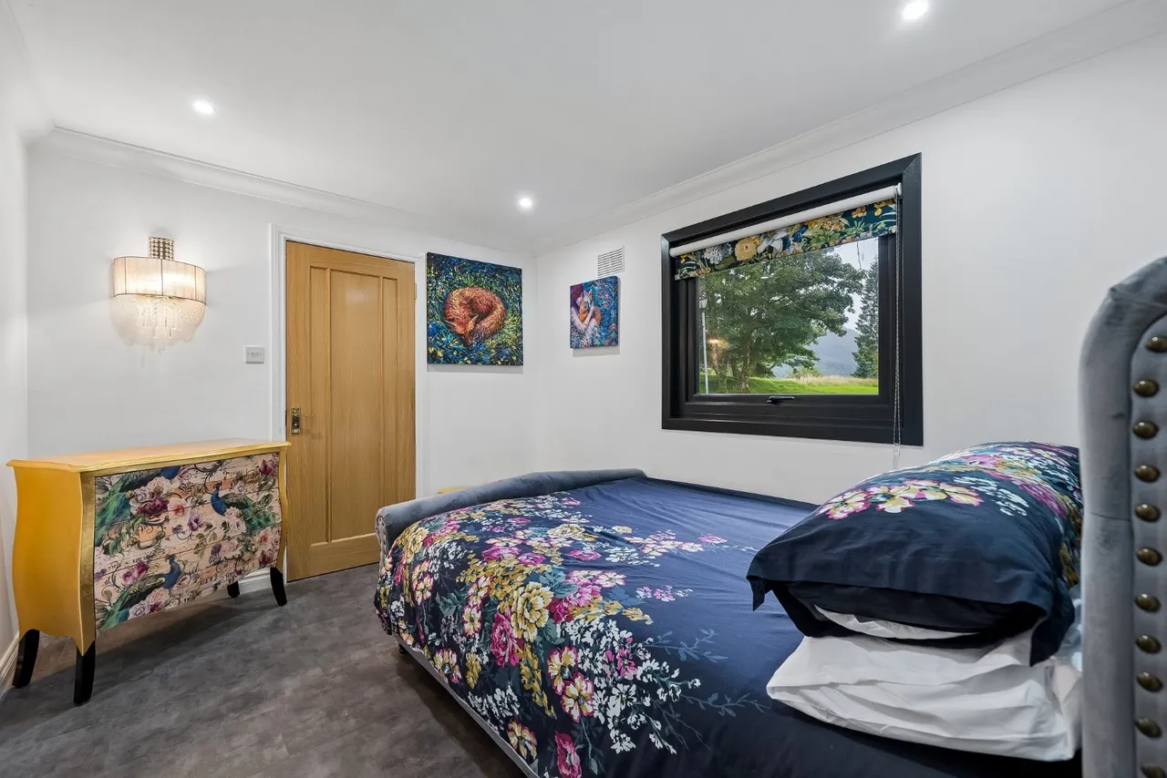 Lapwing, Drimsynie Holiday Village, PA24, photo 10