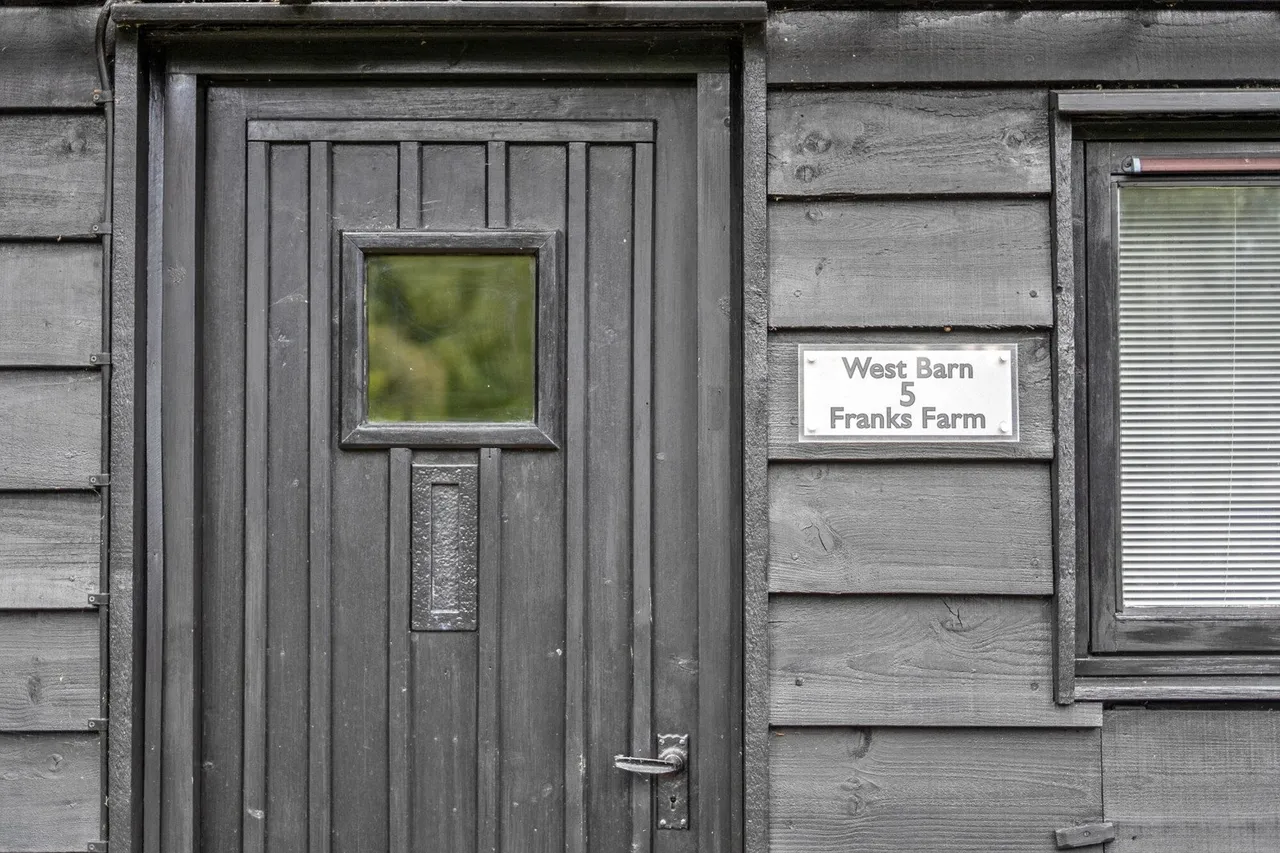 Franks Farm, Dartford Road, Dartford, DA4, photo 32