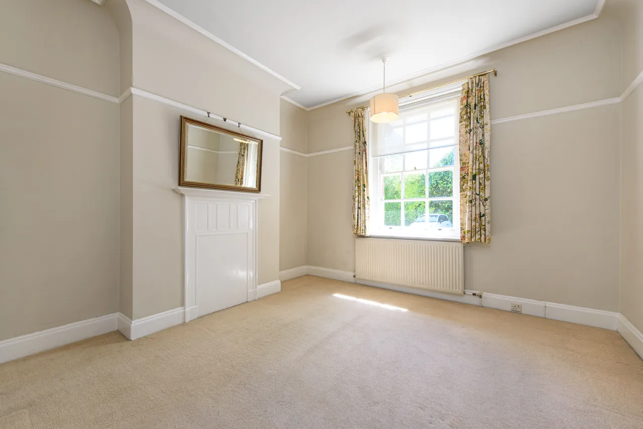 1 Cedar Court, The Drive, London, photo 5